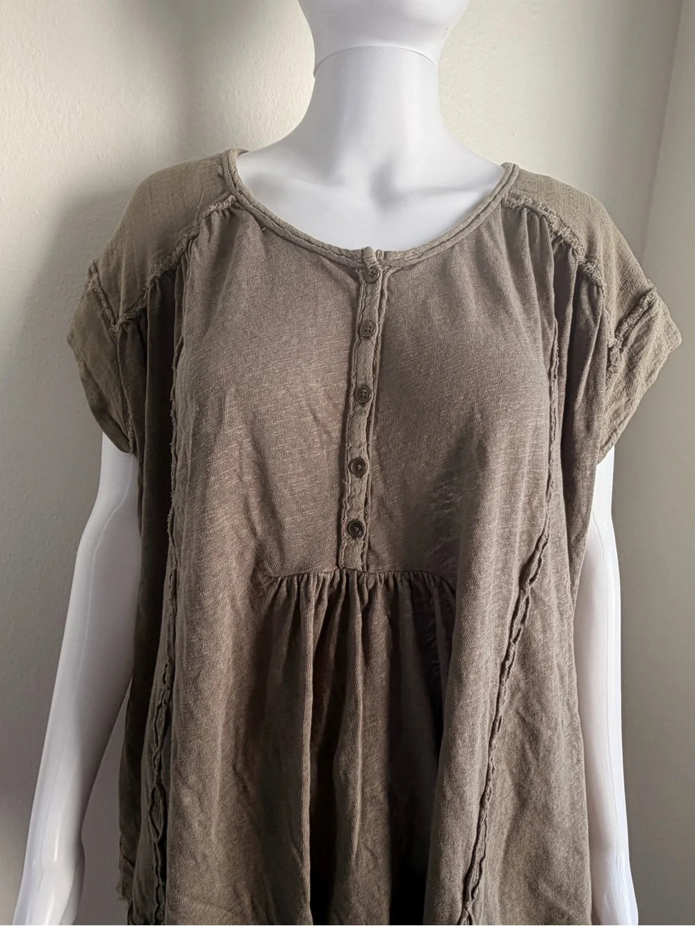 FREE PEOPLE - ASTER HIGH-LOW HENLEY TOP
